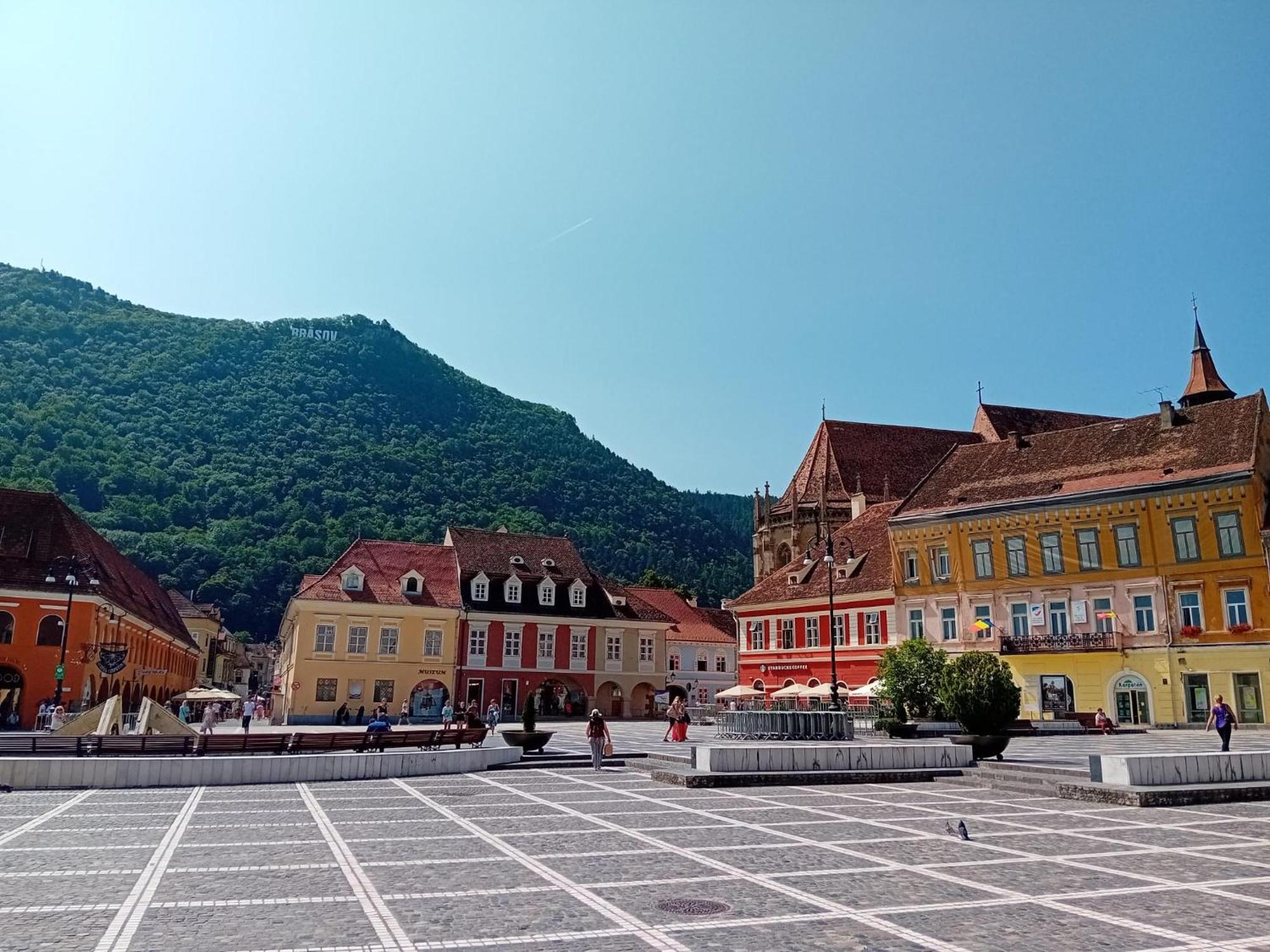 Cosy Hideaway Apartment Brasov Luaran gambar