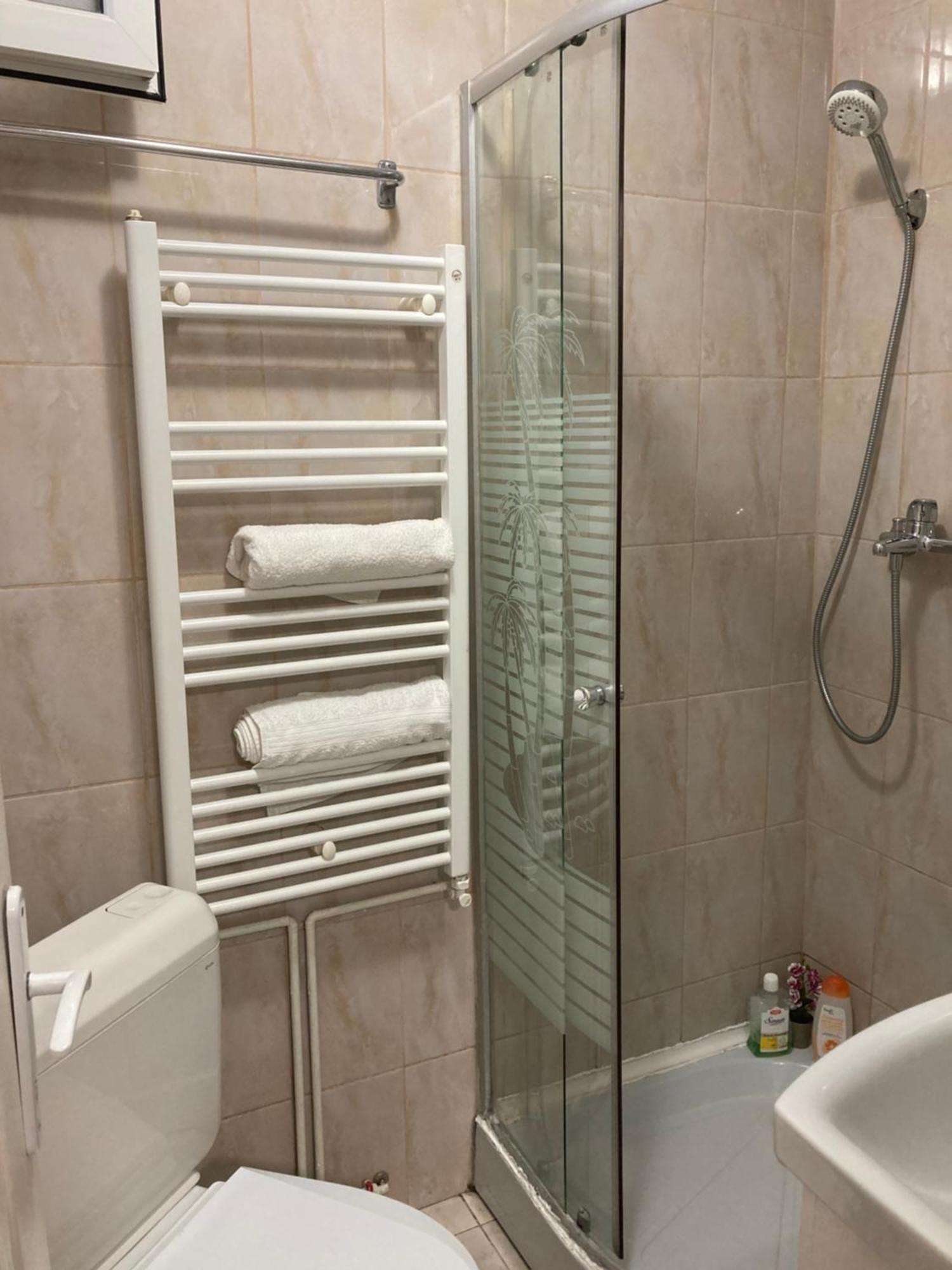 Cosy Hideaway Apartment Brasov Luaran gambar